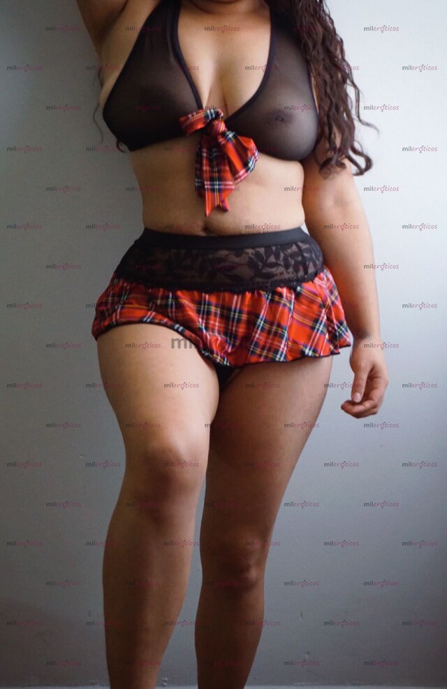 FOTOS DE CARIÑOSA PERRITA SUCIA Y DISCRETA A LA QUE LE ENCANTA HACERTE SALIR DE LA RUTINA