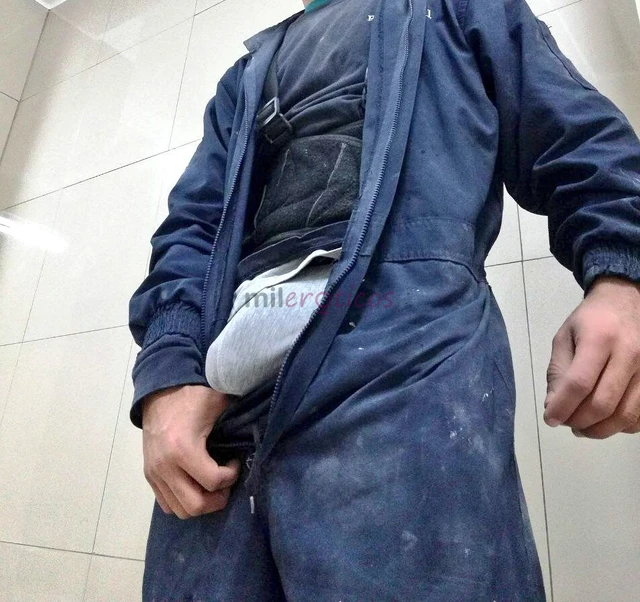 Vergonbisexualvaronildiscretocolombianoofrezcomorbosexo oralcariciaspenetracionpajastrato pareja o suavela idea es pasar rico con mucha discrecionesto...