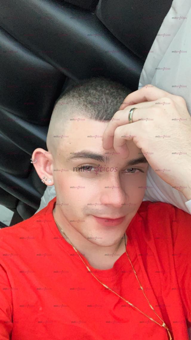 FOTOS DE JOVEN NUEVO EN MEDELLÍN 21 AÑOS CON GANAS DE SEXO SIN LÍMITES 100% REAL
