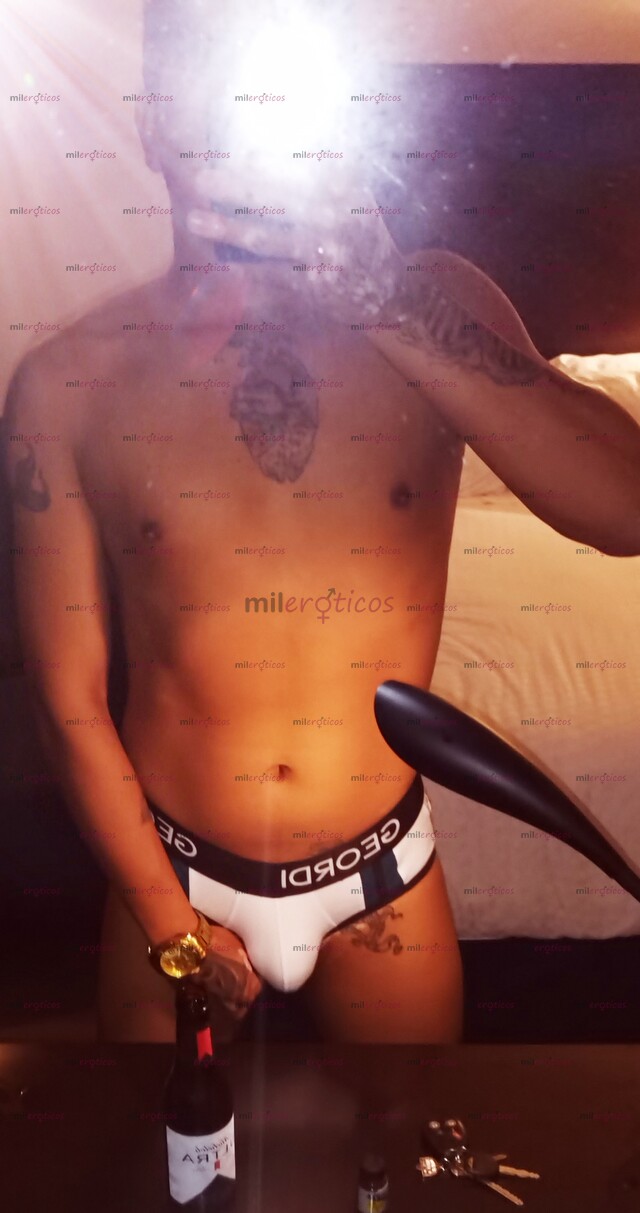 FOTOS DE ACTIVO 22 CM. DEPORTISTA UNIVERSITARIO. DISPONIBLE PARA TI.