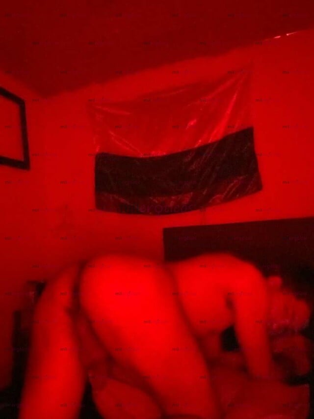 FOTOS DE CHICO JOVEN CALIENTE GANOSO, MORBOSO TRÍO ORGIA 23 AÑOS CON GANAS AL