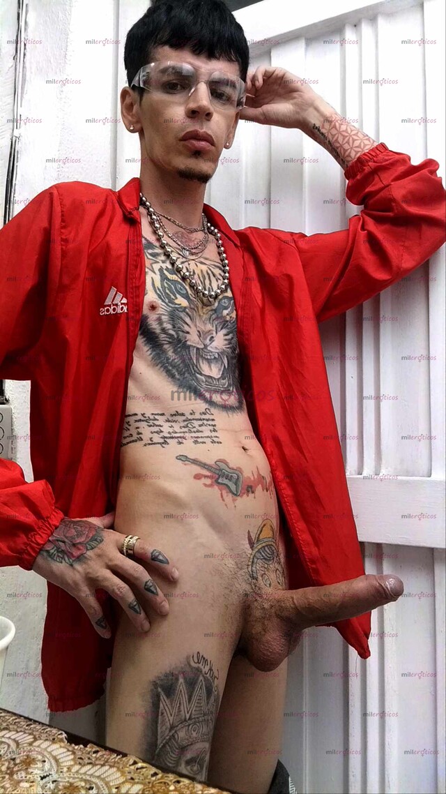 FOTOS DE SERIO FLACO ACTIVO TATUADO VENDO CONTENIDO Y VIDEO LLAMADAS CALIENTES