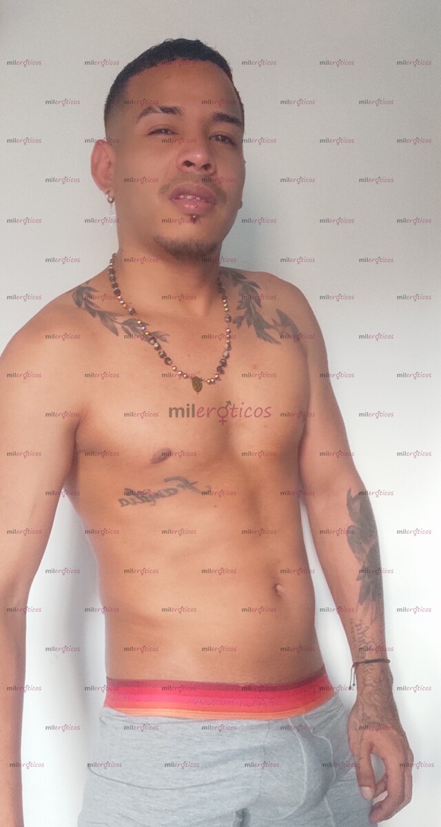 FOTOS DE DISPONIBLE SOLO COMUNICATE SOLO LA PASAMOS BIEN BACANO