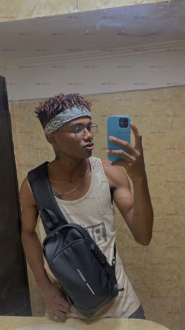 FOTOS DE FERNANDO PEREZ SEXY EXTROVERTIDO Y CON UN BIGDICK PARTI