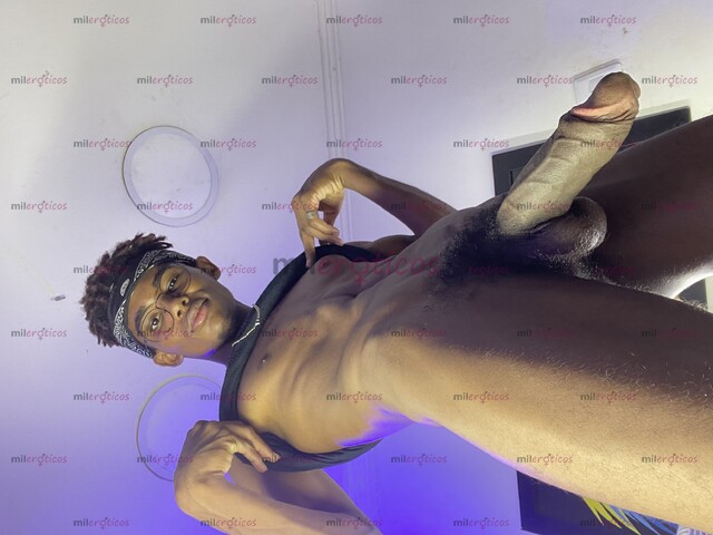 FOTOS DE FERNANDO PEREZ SEXY EXTROVERTIDO Y CON UN BIGDICK PARTI