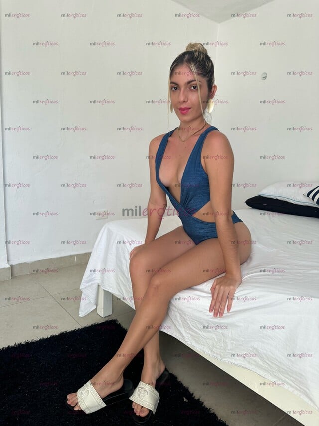 FOTOS DE 20 AÑITOS COLOMBIANA SEXY MUY CALIENTE ÚLTIMOS DÍAS