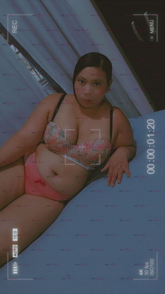 FOTOS DE HOLA SOY LILI UNA CHICA HERMOSA Y MUY CALIENTE CON GANAS DE PASAR RICO LLAMAME