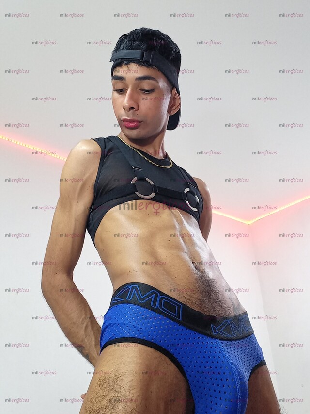 FOTOS DE MORBOSO ARRECHO Y BUEN VERGON , CON MUCHA LECHE PARA TI
