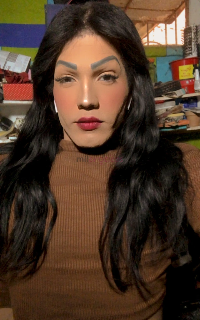 Bem vindo amores ao meu perfil aqui vc encontra muito prazer carinho e atencao uma verdadeira namoradinha comecando agora pronta pra te satisfazer nao...