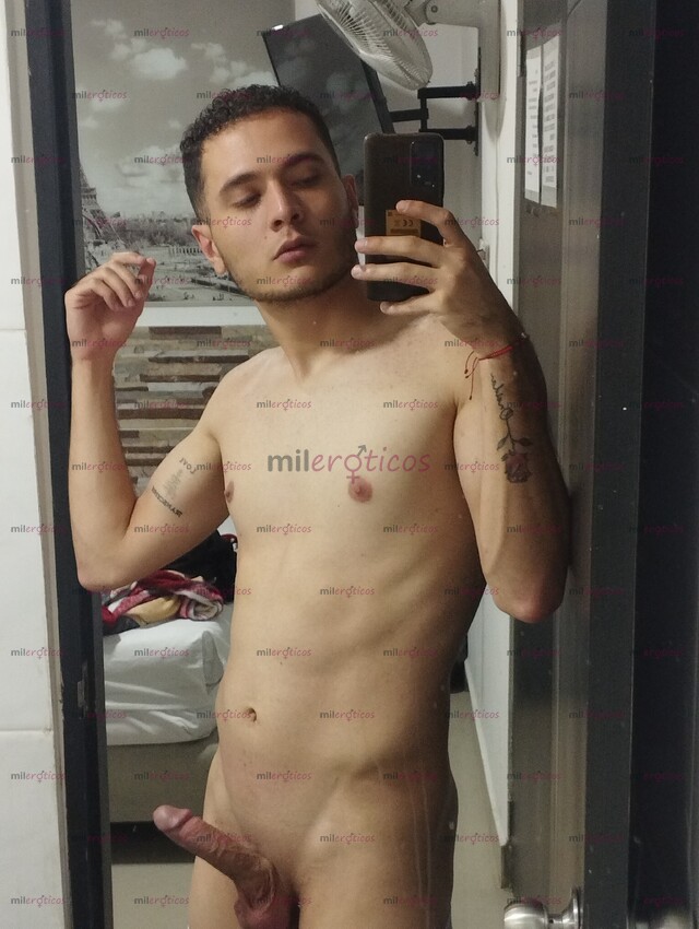 FOTOS DE VERSÁTIL MUY CALIENTE RECIÉN LLEGADO A LA CIUDAD