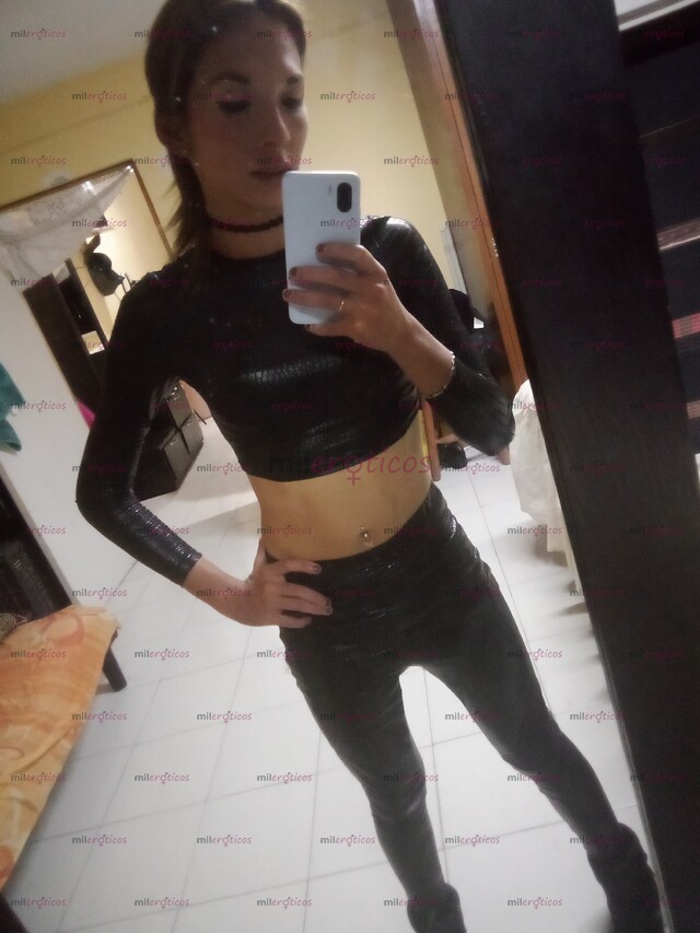 FOTOS DE HOLA MI NOMBRE ES ARLETH SOY UNA CHICA TRANS NUEVA EN EL AMBIENTE