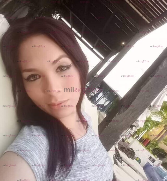 FOTOS DE HOLA MI NOMBRE ES ARLETH SOY UNA CHICA TRANS NUEVA EN EL AMBIENTE