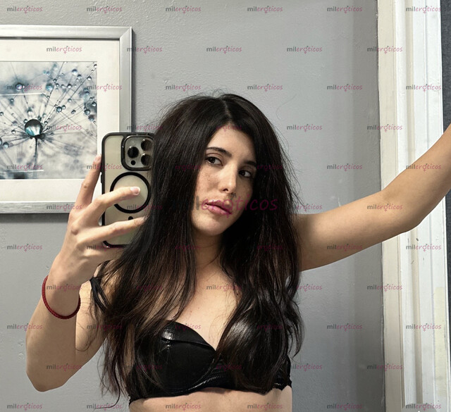 FOTOS DE BELLA Y SÚPER CLASSY. MITAD DANESA, EL MEJOR ORAL DE TU VIDA