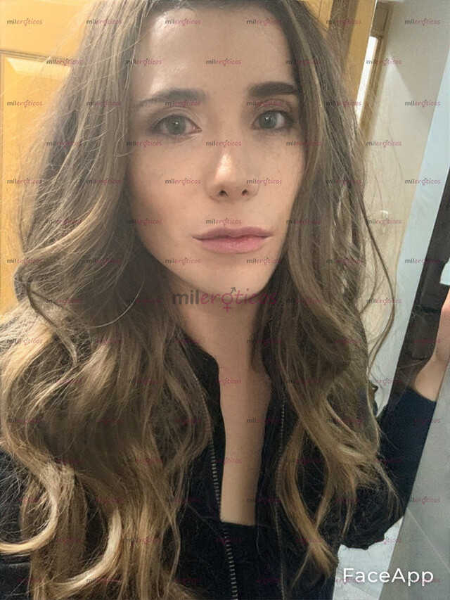 FOTOS DE BELLA Y SÚPER CLASSY. MITAD DANESA, EL MEJOR ORAL DE TU VIDA