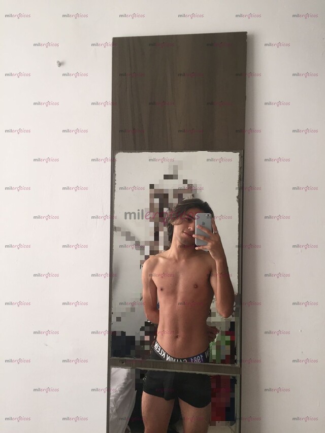 FOTOS DE FLACO BIEN DOTADO, NUEVO POR AQUÍ, PUESTO PARA TI