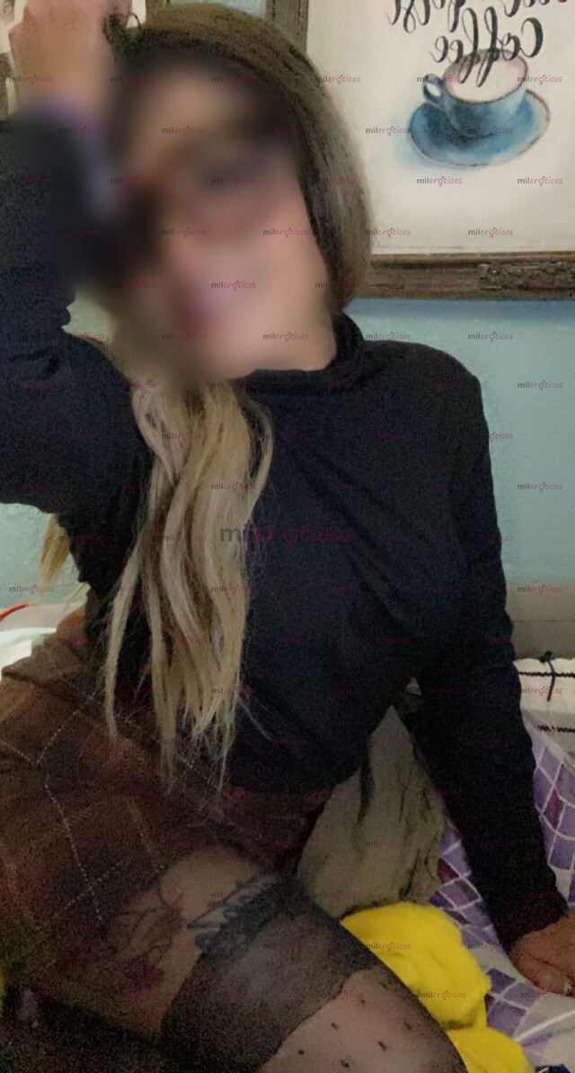 FOTOS DE ARLET HERMOSA Y COMPLACIENTE FLAQUITA Y SENSUAL BESOS RICOS