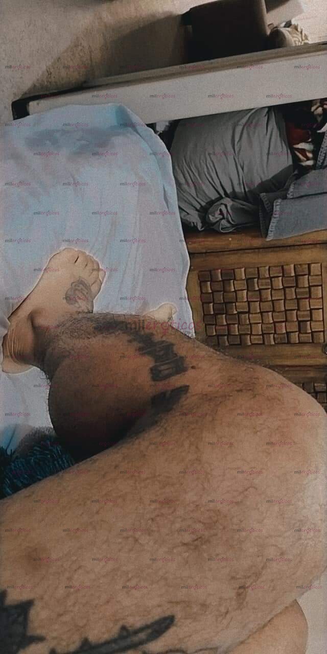 FOTOS DE MACHÍN ACTIVO PELUDO TATUADO MUY CALIENTE Y COMPLACIENTE