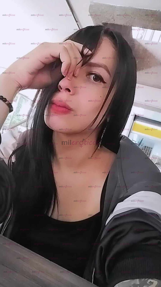 FOTOS DE DISPONIBLE LA PAISITA CARRERA PARA FOLLAR DURO Y SIN PARAR