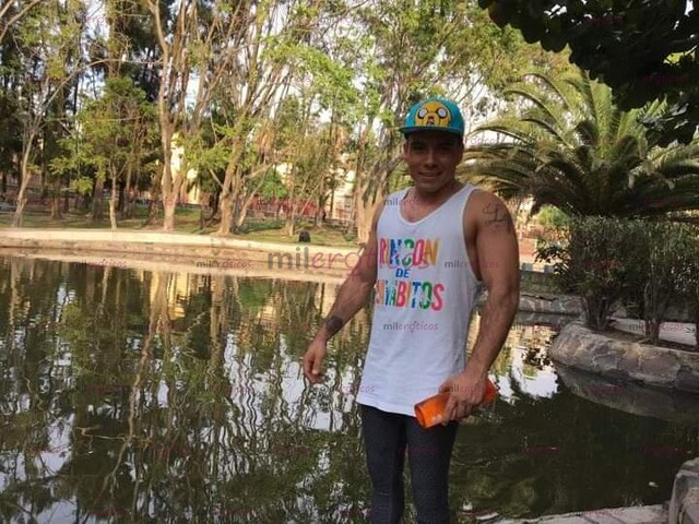 FOTOS DE OLA SOY OSVALDO CHAVO ATRACTIVO HOT I COMPLACIENTE .