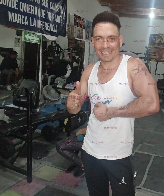 FOTOS DE OLA SOY OSVALDO CHAVO ATRACTIVO HOT I COMPLACIENTE .