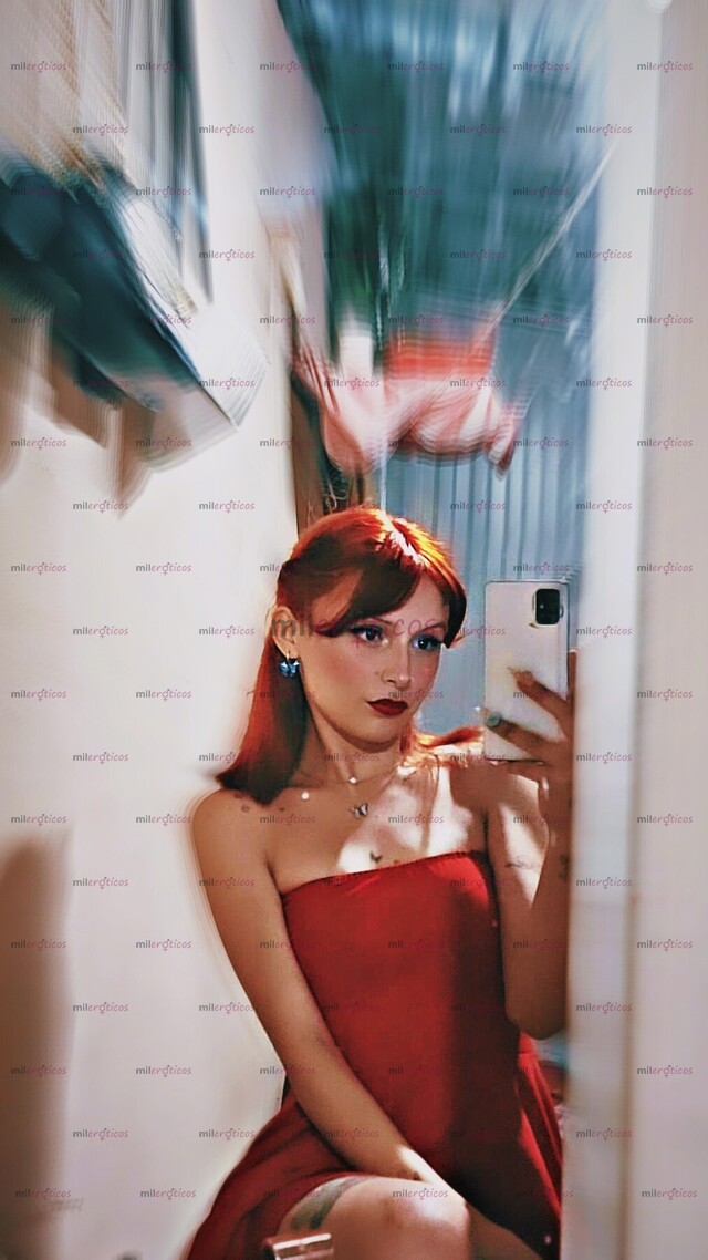 FOTOS DE DESIRE LA FANTASIA CONVERTIDA EN MUJER .....