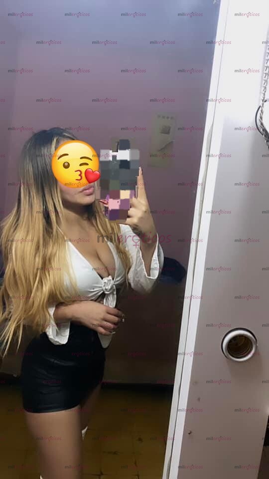 FOTOS DE BONITA SUPER NALGONA Y CHICHONA CON UNA CINTURITA!!