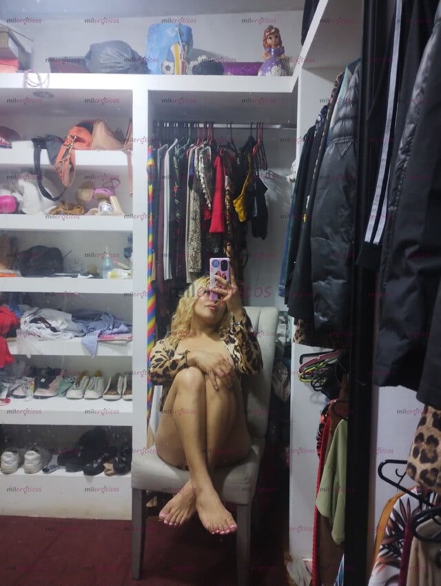 FOTOS DE RUBIA CACHONDA DISPUESTA A CUMPLIR TUS MEJORES FANTASÍAS