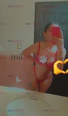 FOTOS DE SOY JUSTO LO QUE BUSCABAS TODA UNA MUJERCITA CON SORPRESA ENTRE SUS PIERNAS