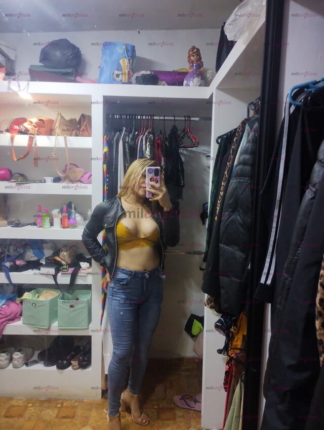 FOTOS DE RUBIA CACHONDA DISPUESTA A CUMPLIR TUS MEJORES FANTASÍAS