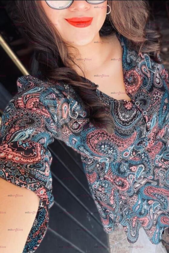 FOTOS DE JOVENCITA CON UNAS CURVAS MUY RICAS, ESPERANDO POR TI...1