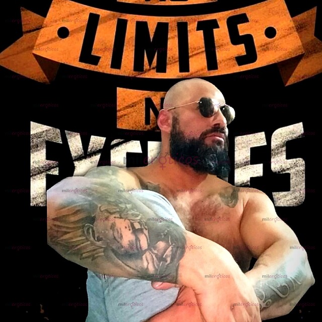 FOTOS DE DOTADO. REALMENTE SENSUAL Y MUY COMPLACIENTE.