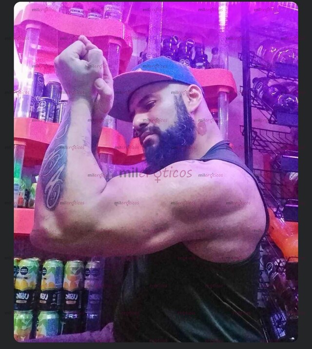 FOTOS DE DOTADO. REALMENTE SENSUAL Y MUY COMPLACIENTE.