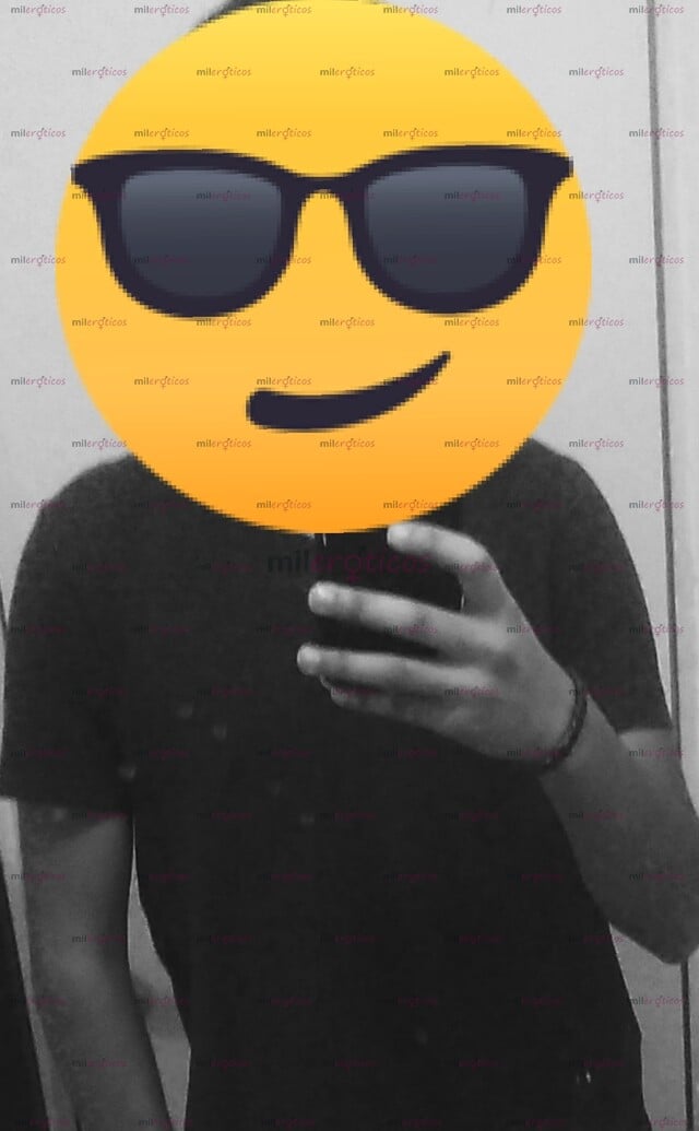 FOTOS DE JOVEN GIGOLO PARA LAS MUJERES QUE BUSCAN UN SERVICIO SEGURO Y PLACENTERO.