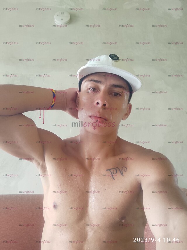 FOTOS DE SOY UN CHICO SÚPER DOTADO CON UNA DOTACIÓN DE 24 CENTÍMETROS MI SERVICIO ES PARA