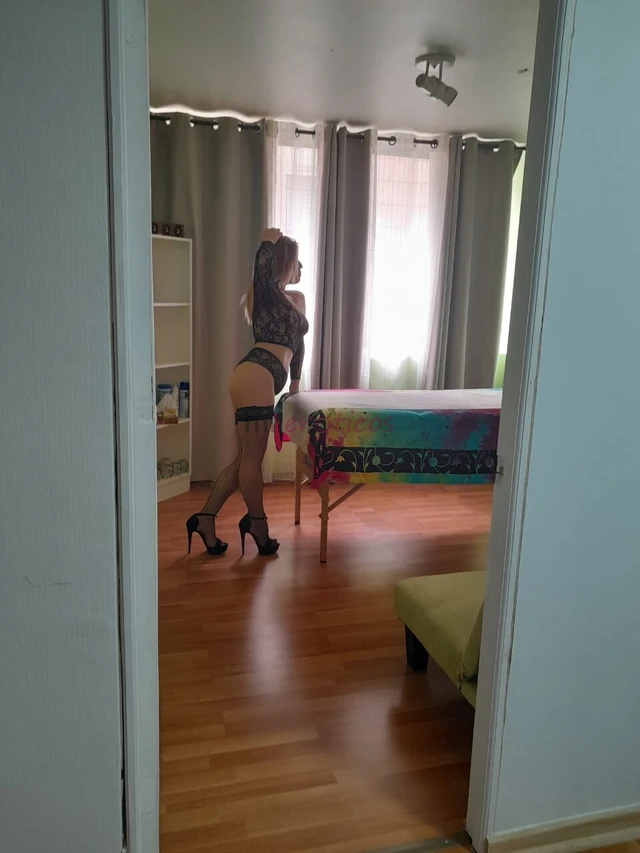 Soy maria jose chilena fotos reales soy carinosa higienica y lo mas importante que me encanta el sexo fogoso y apasionado mi atencion incluye contacto...