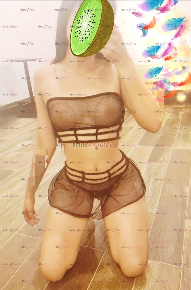 FOTOS DE TENGO APENAS 18 AÑOS Y ESTOY APRENDIENDO COSAS NUEVAS, TE GUSTARÍA ENSEÑARME?