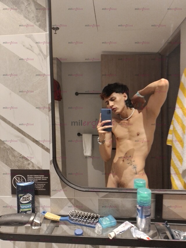 FOTOS DE JOVEN ARRECHO Y MORBOSO LECHERO COMPLACIENTE