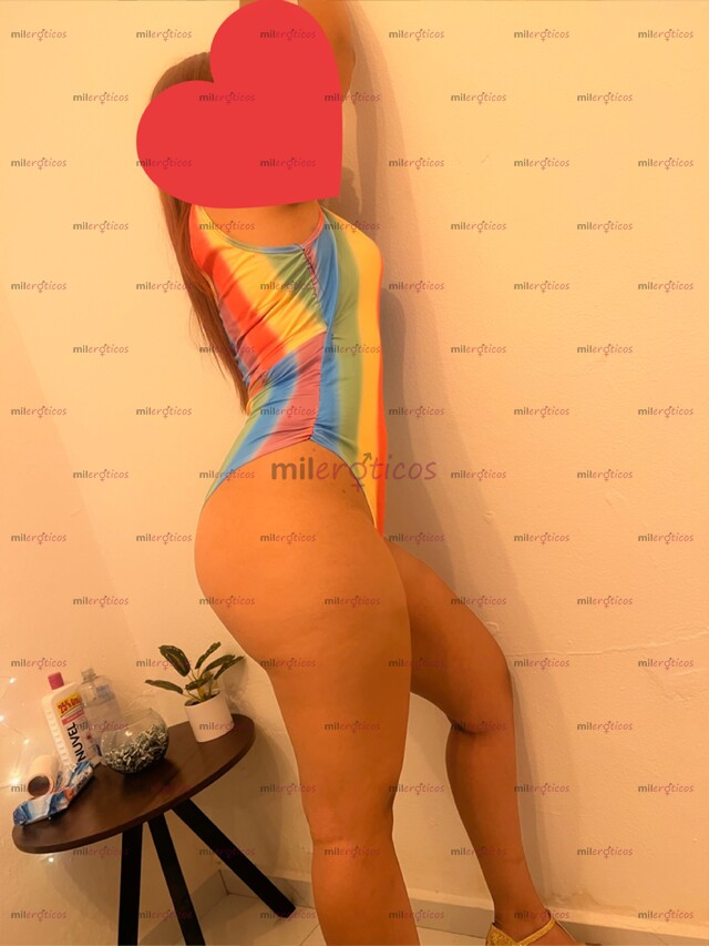 FOTOS DE MONZE HERMOSA MAMACITA DE 19 AÑOS APENAS INICIANDO MUY CACHONDA Y COMPLACIENTE
