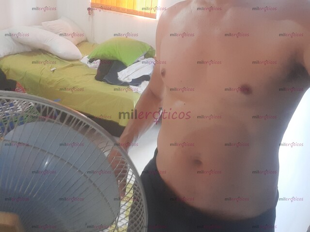 FOTOS DE ALEX DOTADO 22 CM DE VERGA MUCHA LECHE PARA TU BOCA DAMAS Y PAREJAS