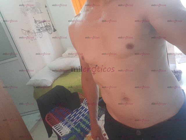 FOTOS DE ALEX DOTADO 22 CM DE VERGA MUCHA LECHE PARA TU BOCA DAMAS Y PAREJAS