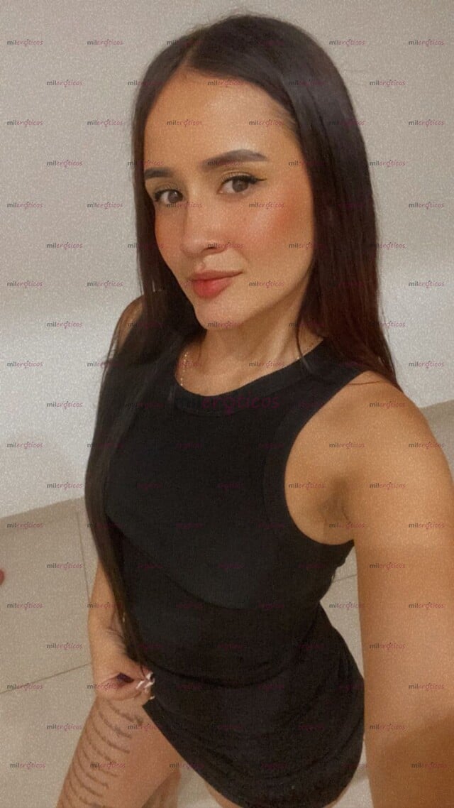 FOTOS DE COLOMBIANA APRETADITA , SEXO RICO Y MOJADITO 19 AÑOS