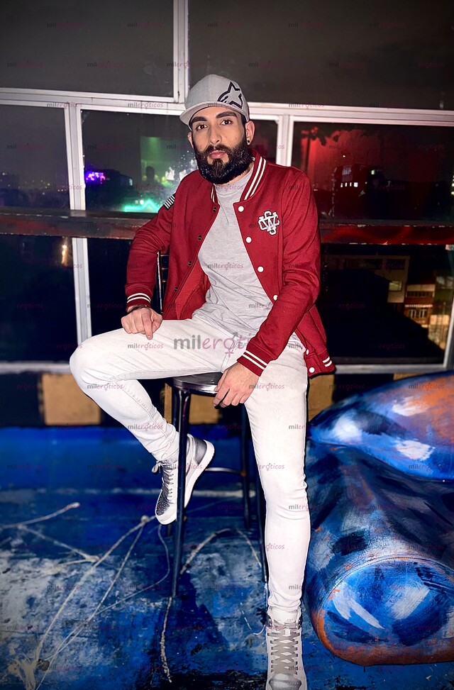 FOTOS DE RAFAEL JOVEN MASCULINO 100%ACTIVO VERGON 21CM GRUESO MORBOSO Y MUY LECHERO