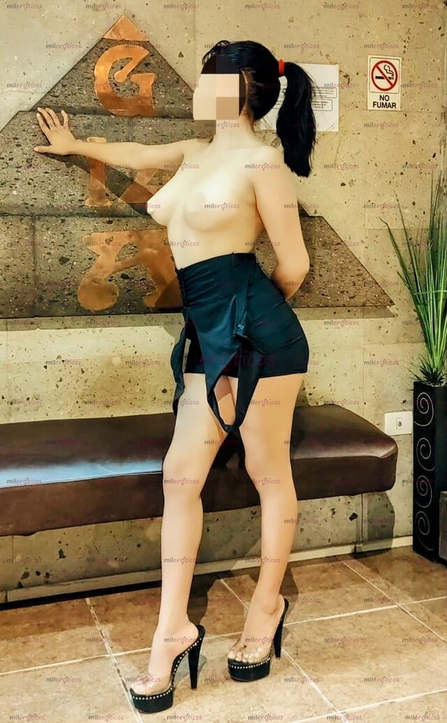 FOTOS DE MIA CHICA PETIT CHIQUITA BONITA BONITA CUERPO NALGONCITA.....