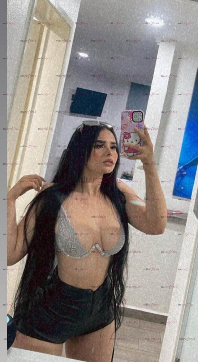 FOTOS DE COLOMBIANA POR PRIMERA VEZ EN LA CIUDAD SÚPER COMPLACIENTE