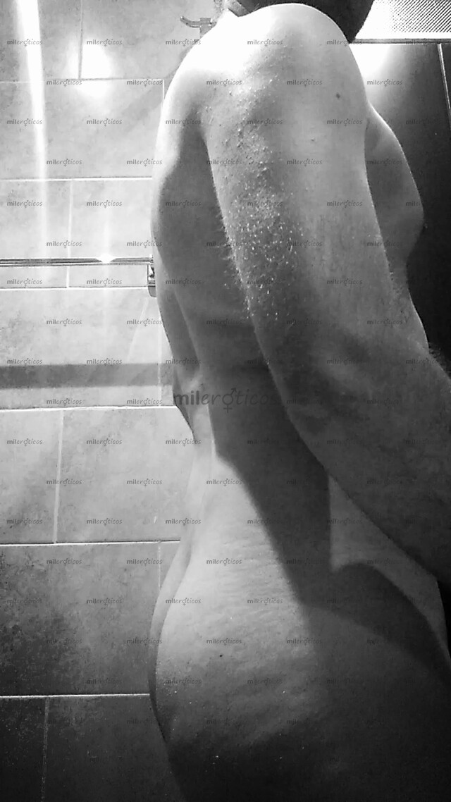 FOTOS DE EL AMANTE PERFECTO PARA CUMPLIR TUS FANTASIAS MAS INTIMAS
