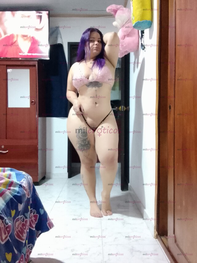 FOTOS DE CURVY CON CULO GRANDE Y TETAS GRANDES CON GANAS DE COMPLACERTE