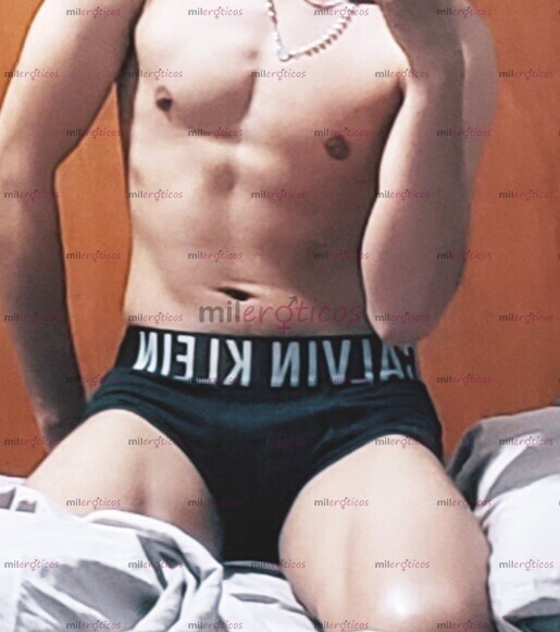 FOTOS DE NEW IN TOWN.... JAVIER .... TWINK... THE BEST