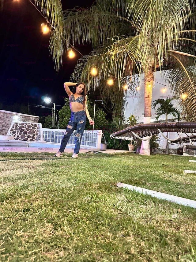 FOTOS DE HOLA NUEVA EN. EL AMBIENTE APROVECHA CHICA TV DE 19 AÑOS