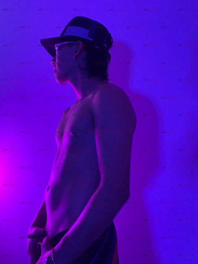 FOTOS DE AXEL, FLACO ARDIENTE DISPUESTO A CUMPLIR TODOS TUS DESEOS