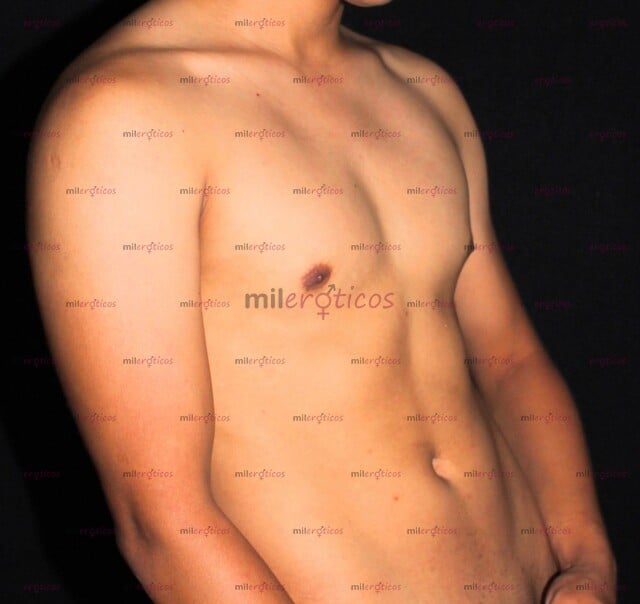 FOTOS DE CHICO GAY BUENA VERGA DISPONIBLE EN CANCUN 24HRS .
